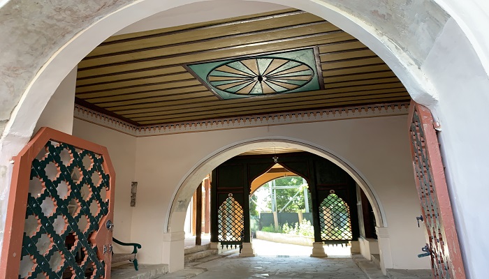 Вход в ханский дворец